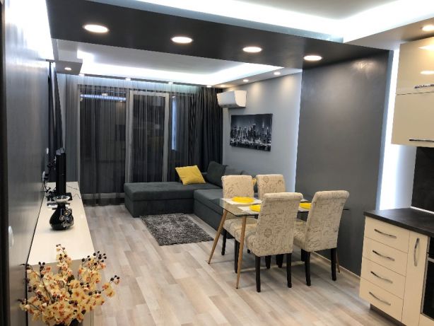 Luksozen Dvustaen Apartament Pod Naem V Rajona Na Grafit