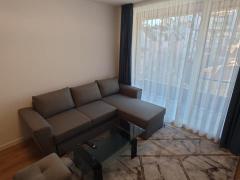 Имоти Варна: Тристаен апартамент под наем, с подземно паркомясто, до ЛИДЪЛ Имоти Варна