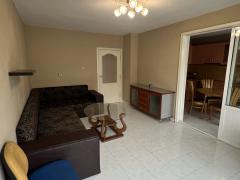 Имоти Варна: Просторен тристаен апартамент в района на Лк Тракия Имоти Варна