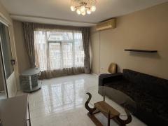 Имоти Варна: Просторен тристаен апартамент в района на Лк Тракия Имоти Варна