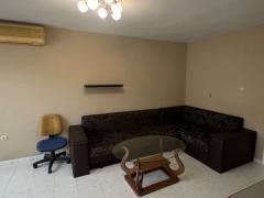 Имоти Варна: Просторен тристаен апартамент в района на Лк Тракия Имоти Варна