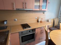 Имоти Варна: Просторен тристаен апартамент в района на Лк Тракия Имоти Варна