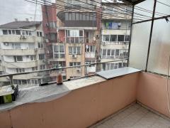 Имоти Варна: Просторен тристаен апартамент в района на Лк Тракия Имоти Варна