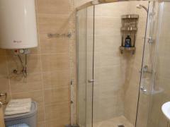 Имоти Варна: Двустаен апартамент под наем в район Бриз, втора линия Имоти Варна